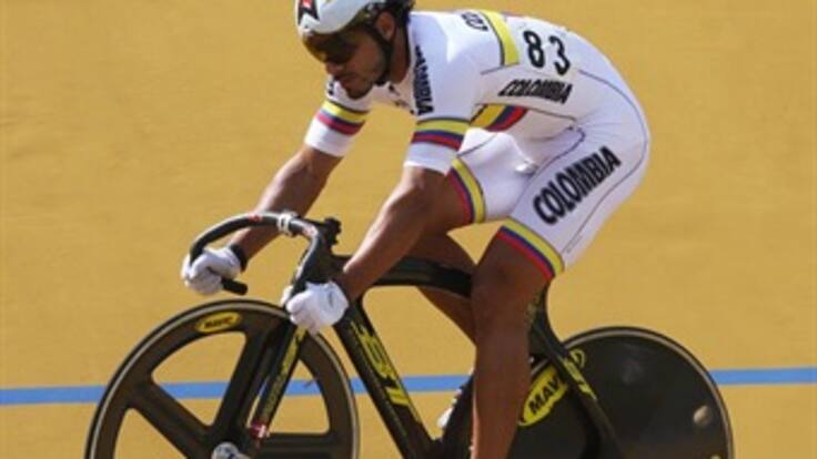 El antioqueño Weimar Roldán lidera el Gran Caracol de Pista