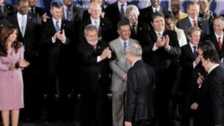 Crisis económica marca agenda en la Cumbre de Madrid