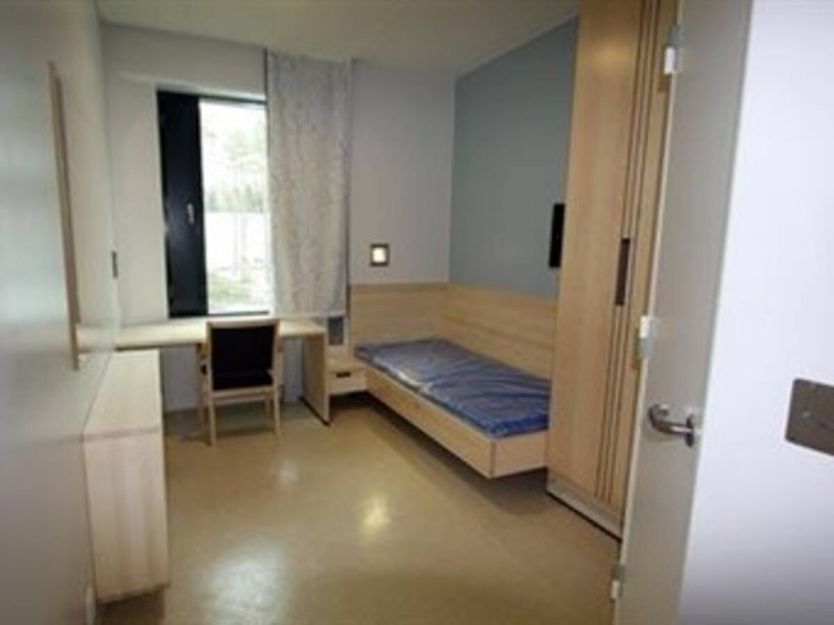 Asesino de Noruega podría pagar su condena en la prision más lujosa del mundo