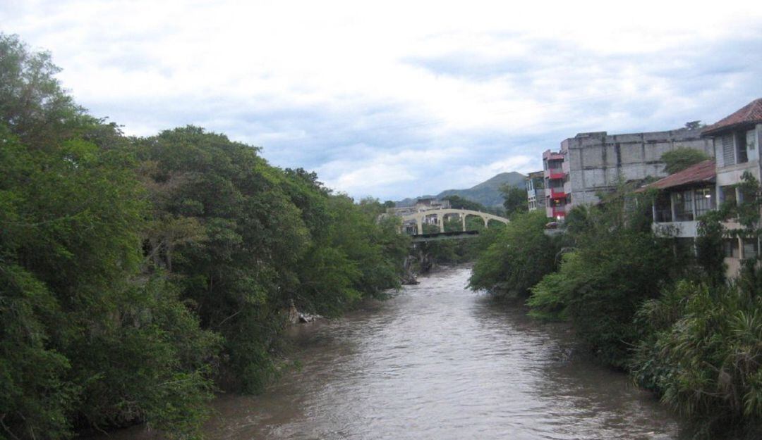 El río Gualí tiene en alerta a los organismos de socorro de Honda. 