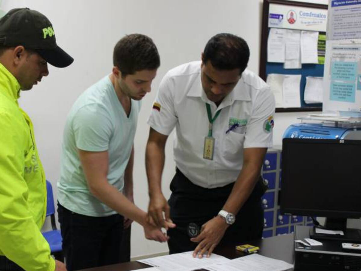 Detenido familiar de expresidente Martinelli cuando ingresaba a Colombia