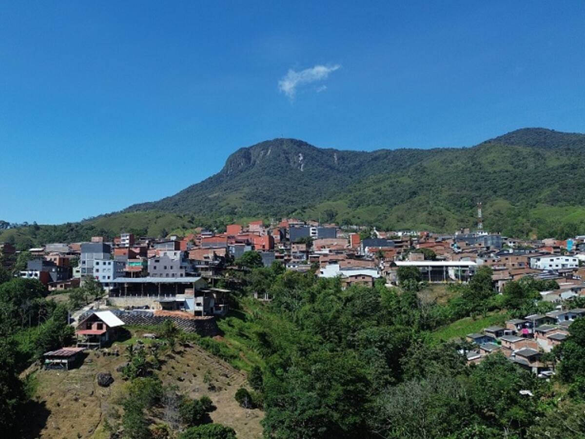Dos motos chocaron en San Luis y tres personas murieron; una era menor de edad