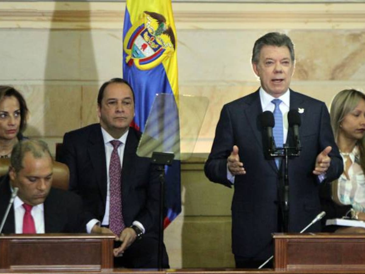 Presidente Santos tendría facultades extraordinarias para implementar acuerdos de paz