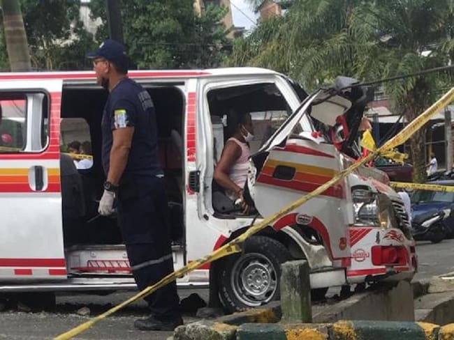 Tres muertos y dos heridos en balacera dentro de una buseta en Buenaventura