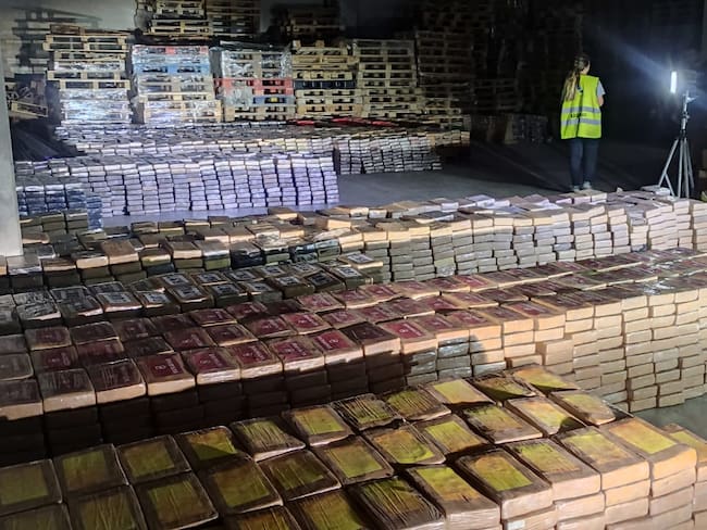 ALGECIRAS (CÁDIZ), 25/08/2023.- La Policía Nacional ha intervenido el mayor alijo de cocaína incautado en España en el puerto de Algeciras (Cádiz), en una operación de la que hoy informarán los responsables de la investigación. EFE/ Policía Nacional SOLO USO EDITORIAL/SOLO DISPONIBLE PARA ILUSTRAR LA NOTICIA QUE ACOMPAÑA (CRÉDITO OBLIGATORIO)