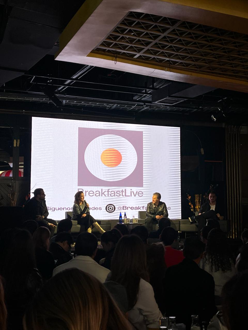 Rueda de prensa Breakfast Live.