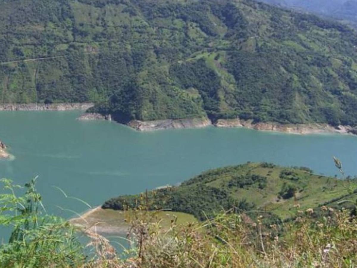 Declaran indisponibles dos unidades de la Central Hidroeléctrica de Guavio