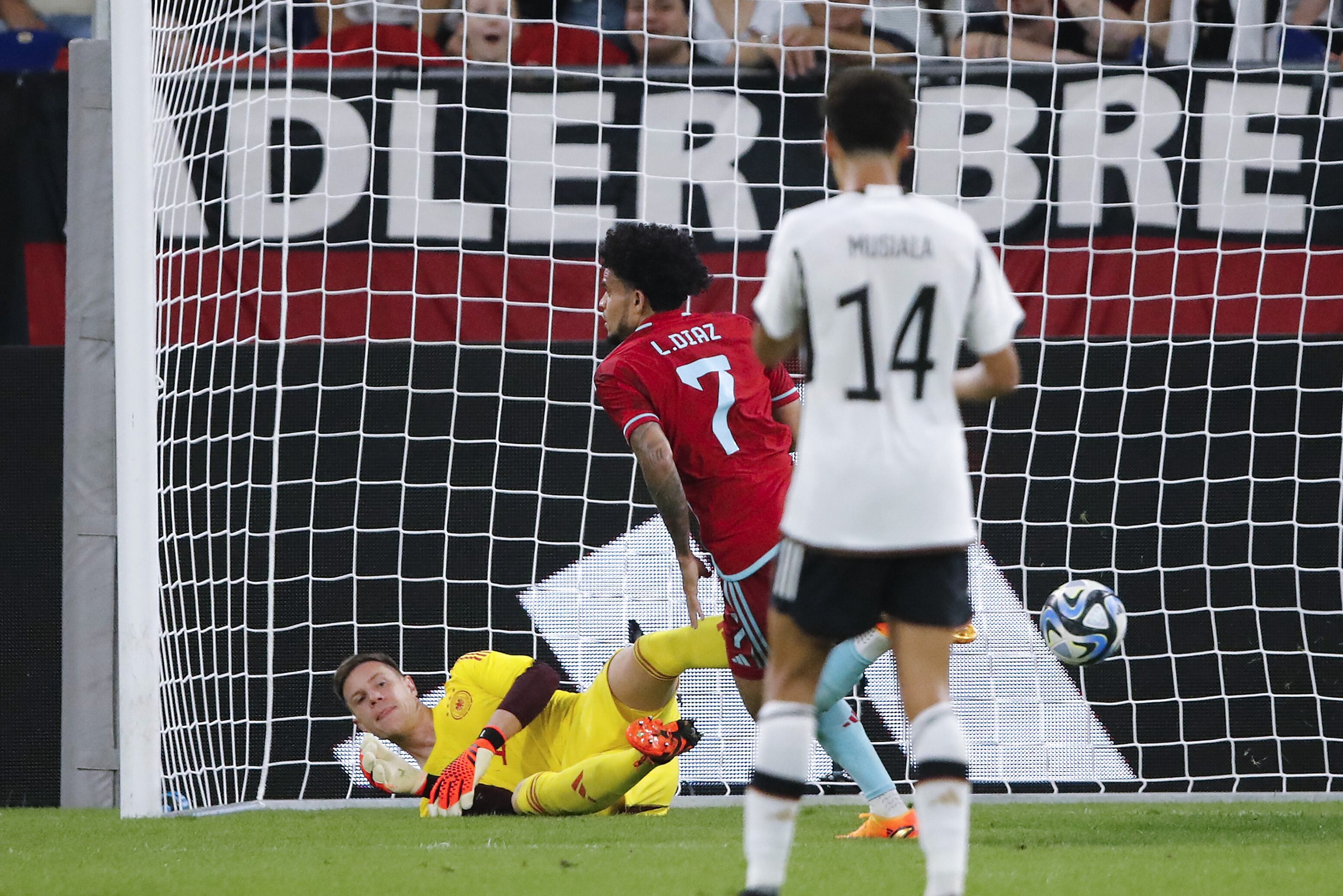 GELSENKIRCHEN - (LR) Luis Diaz of Colombia scored the 0-1, Germany goalkeeper Marc-Andre ter Stegen, Jamal Musiala of Germany during the friendly international match between Germany and Colombia at Veltins-Arena on June 20, 2023 in Gelsenkirchen, Germany . AP | Dutch Height | BART STOUTJESDYK (Photo by ANP via Getty Images)