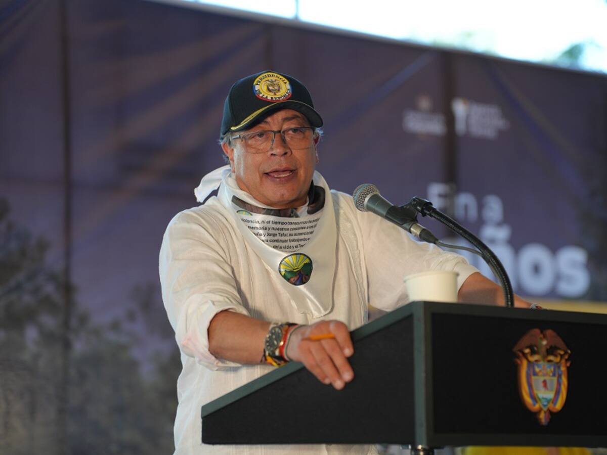 Petro ordenó crear una fuerza especial de paz de la Policía para el sur de Bolívar