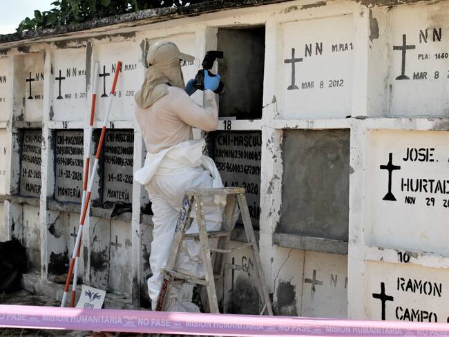 Recuperan 40 cuerpos de desaparecidos en cementerios de Caucasia y Santa Fe de Antioquia