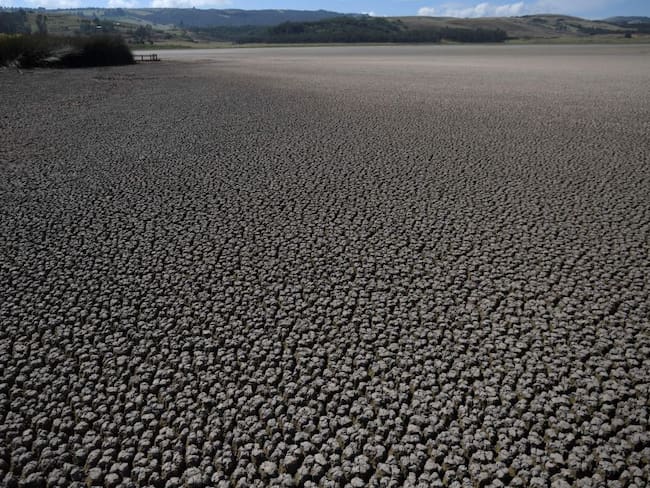 Laguna de Suesca, afectada por el cambio climático, en Colombia.