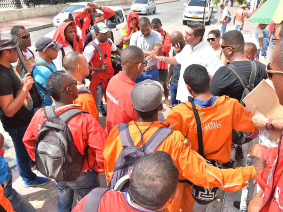 Trámite ante la Defensa Civil en Bogotá tiene atrasado el pago de los salvavidas de Cartagena
