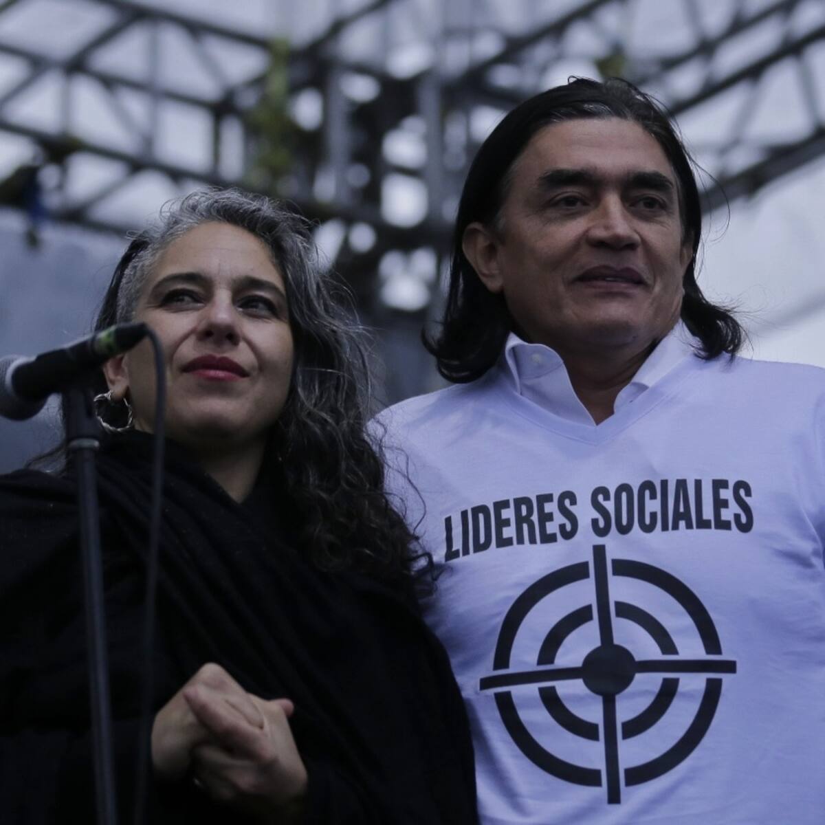 Si me quieren excluir de consulta, háganlo por la puerta de adelante: Pizarro le responde a Bolívar