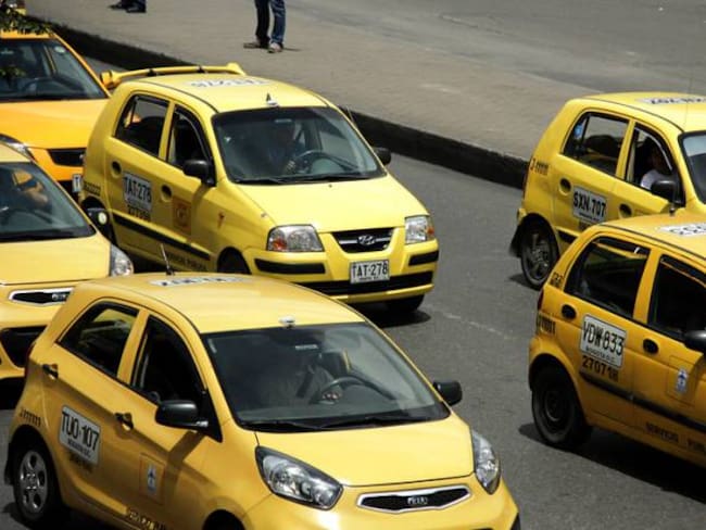 Si taxistas hacen plan tortuga los vehículos serán inmovilizados: Distrito