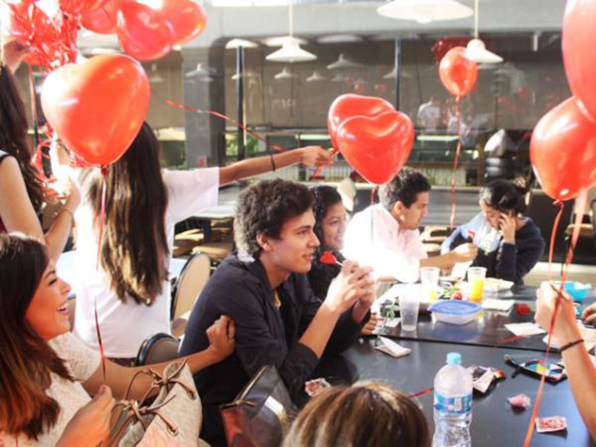 En Bogotá 6 mil establecimientos tendrán extensión de horario nocturno por amor y amistad