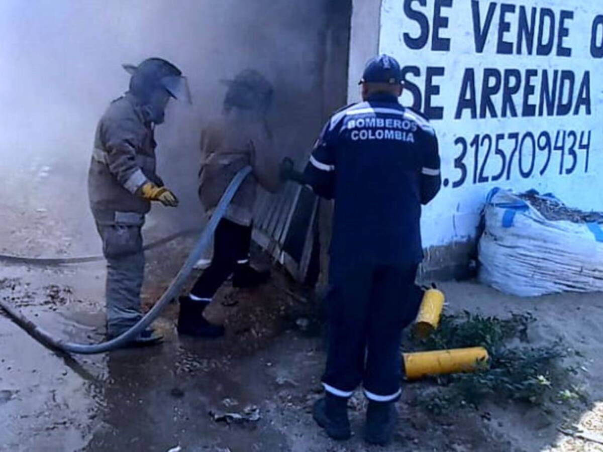 Incendio destruyó taller de electricidad en el sur de Cartagena