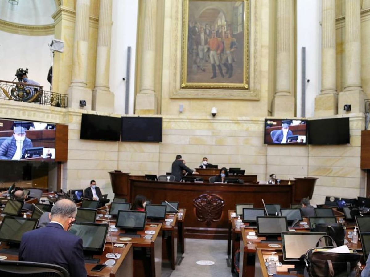 Congresistas del Partido Liberal piden el archivo de la reforma a la salud