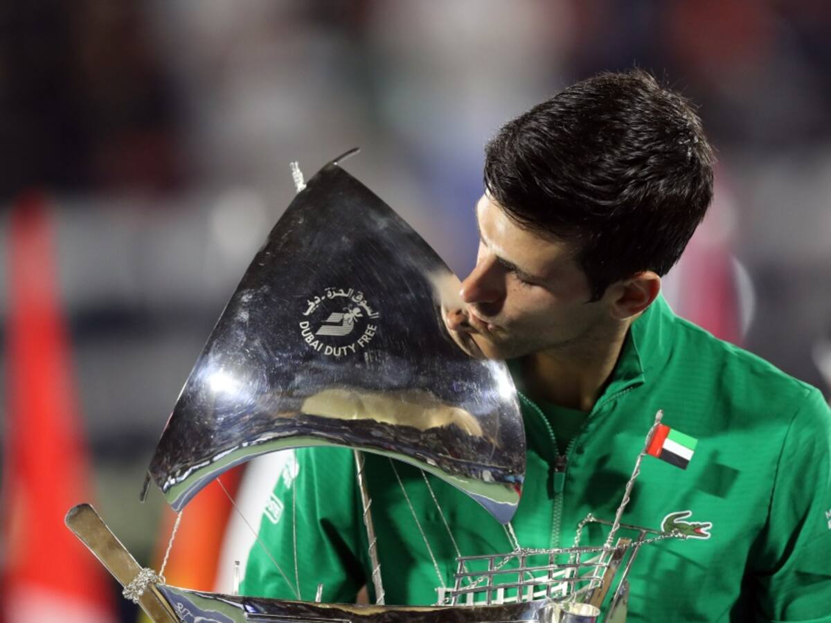 Novak Djokovic reconquistó Dubai frente a Tsitsipas