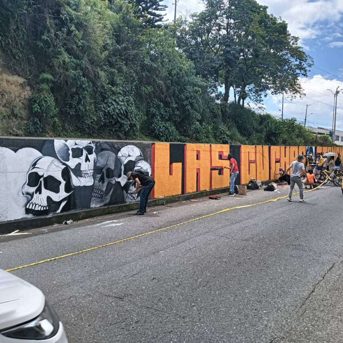 En Armenia pintaron el mural “las cuchas tienen la razón”
