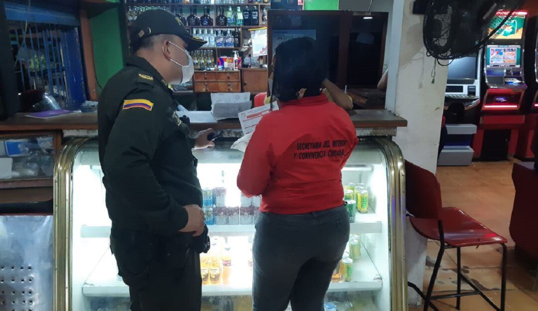 En una nueva caravana cerraron ocho negocios que no cumplían con la documentación legal para su operación