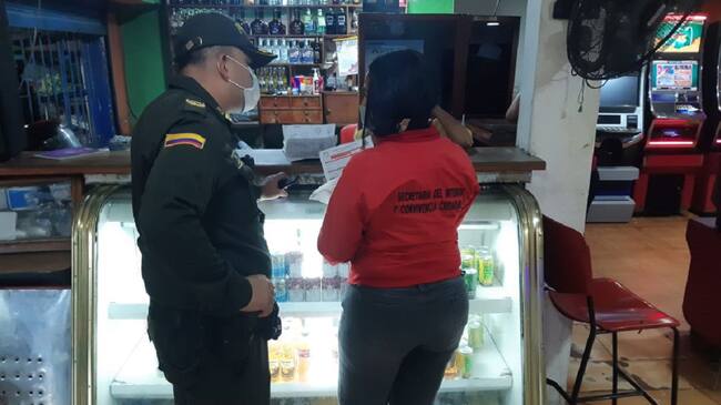 En una nueva caravana cerraron ocho negocios que no cumplían con la documentación legal para su operación