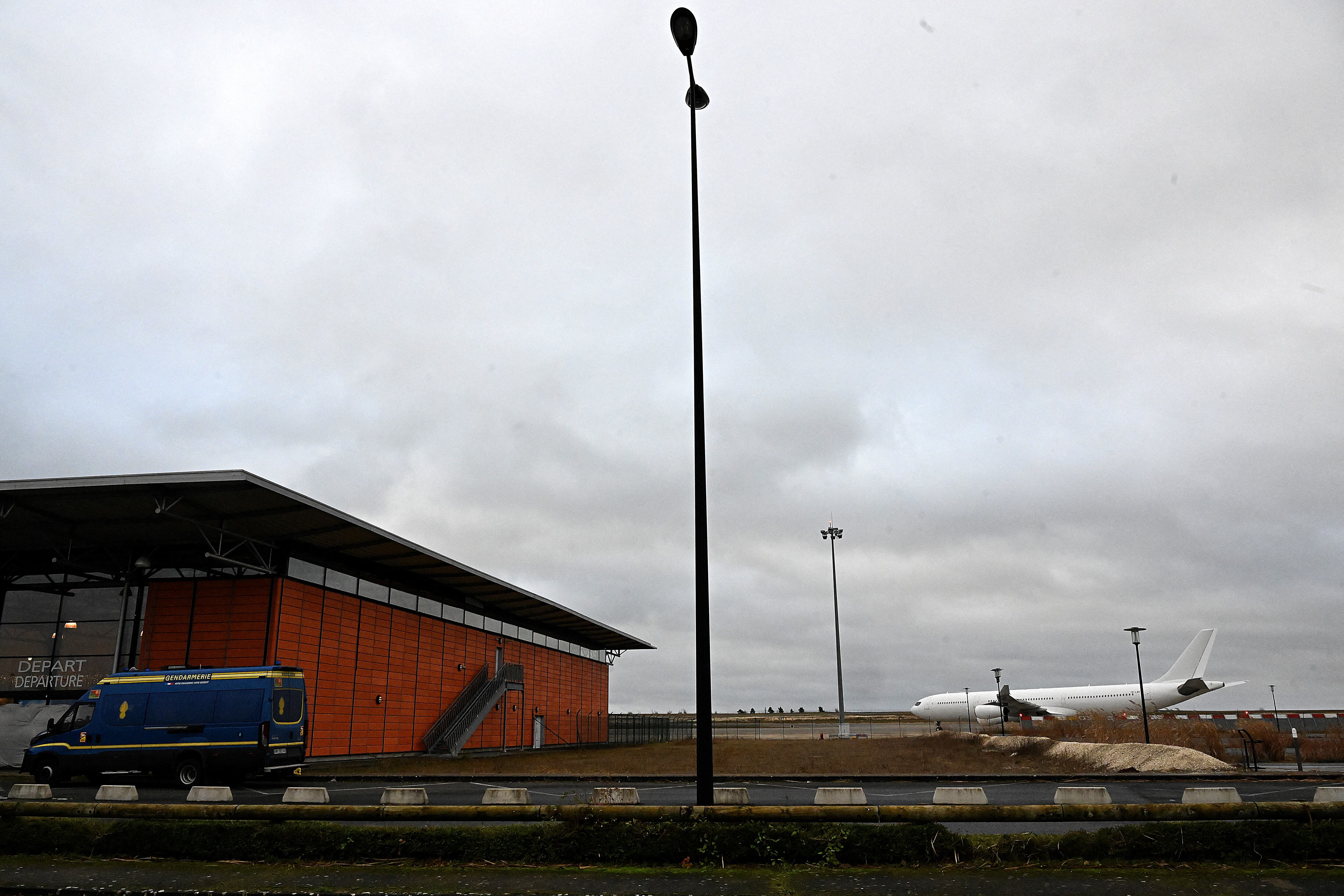 Avión retenido en el aeropuerto de Vatry. 
(Foto:  FRANCOIS NASCIMBENI/AFP via Getty Images)