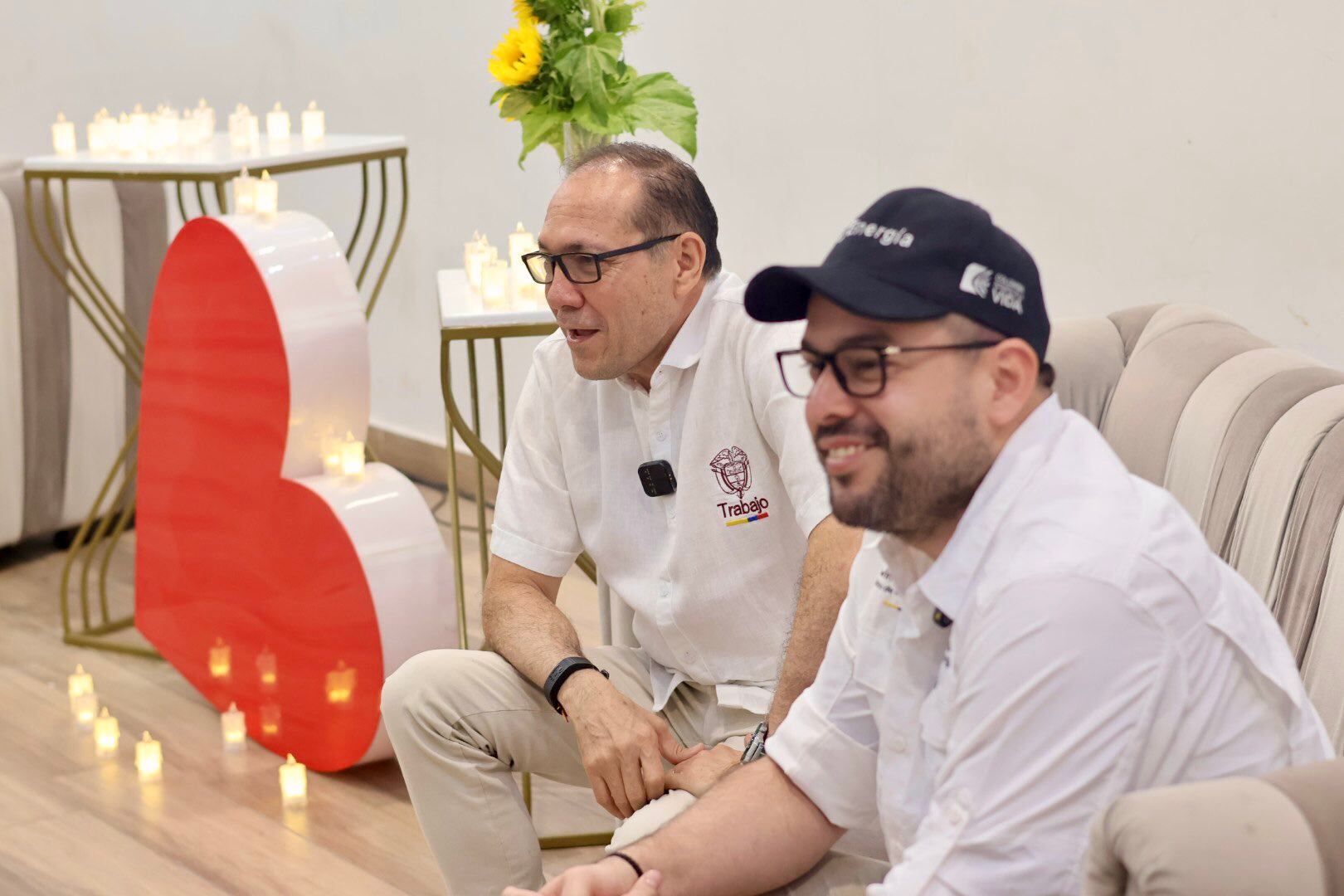 Ministro de Trabajo, Antonio Sanguino, y el ministro de Minas, Edwin Palma. Foto: @AntonioSanguino