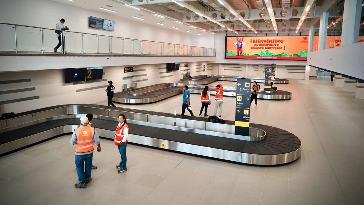 En FOTOS: Entregan obras de la nueva sala de equipaje nacional en el aeropuerto Ernesto Cortissoz