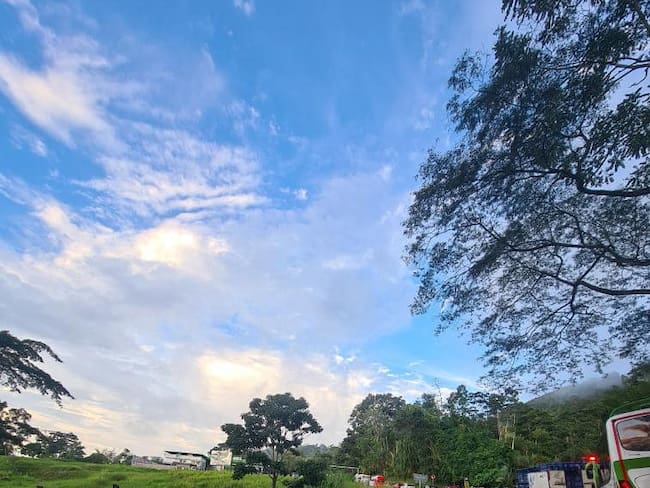 Caos vehícular en la vía Bucaramanga - Barrancabermeja