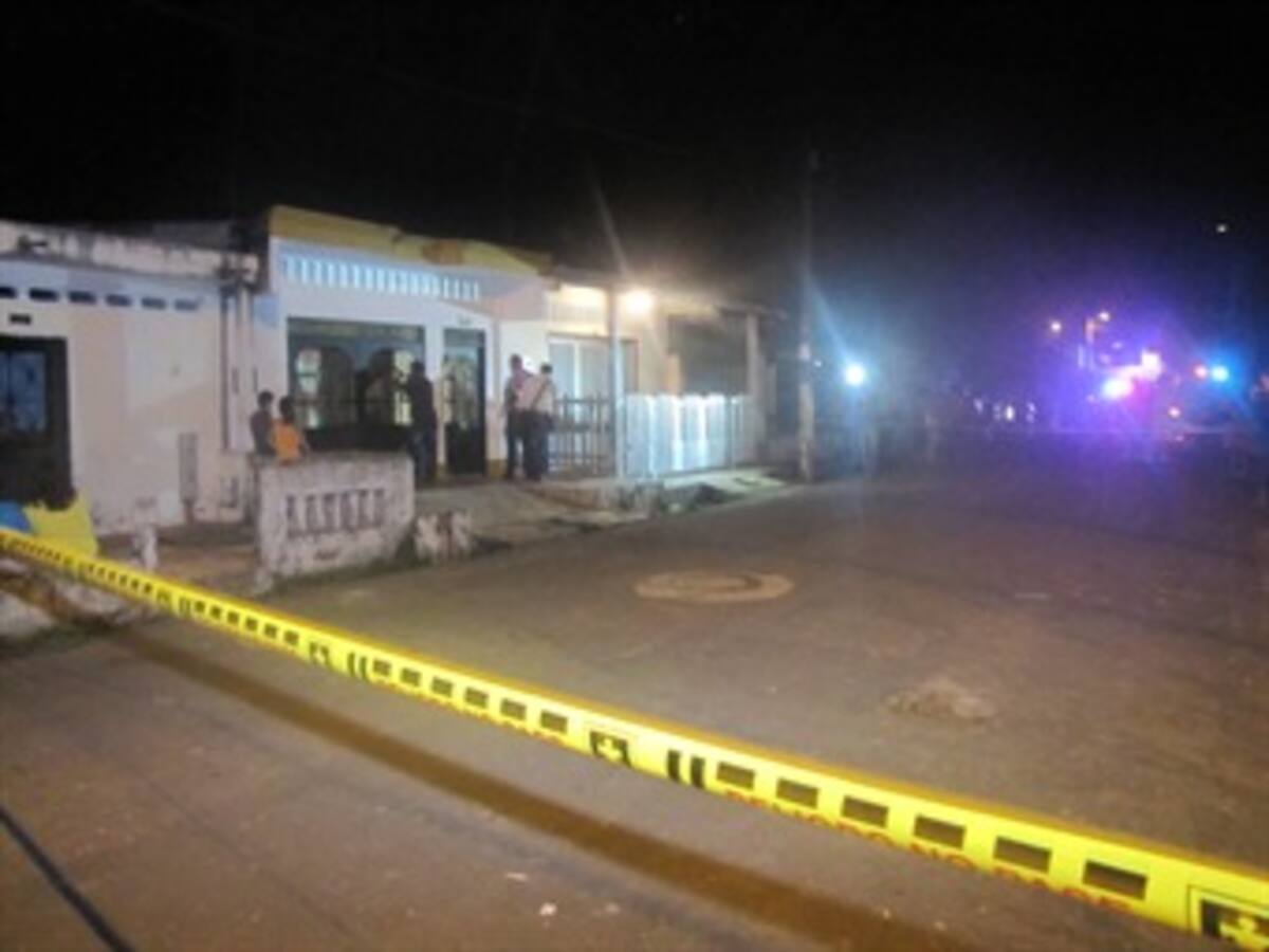 Sicarios asesinaron a tres personas en Florencia