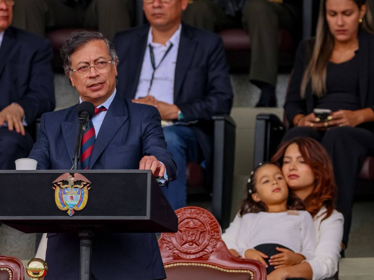 “Hoy ha sido un día de muerte”: Petro rechaza atentado en Cali y ataque a helicóptero en Amalfi