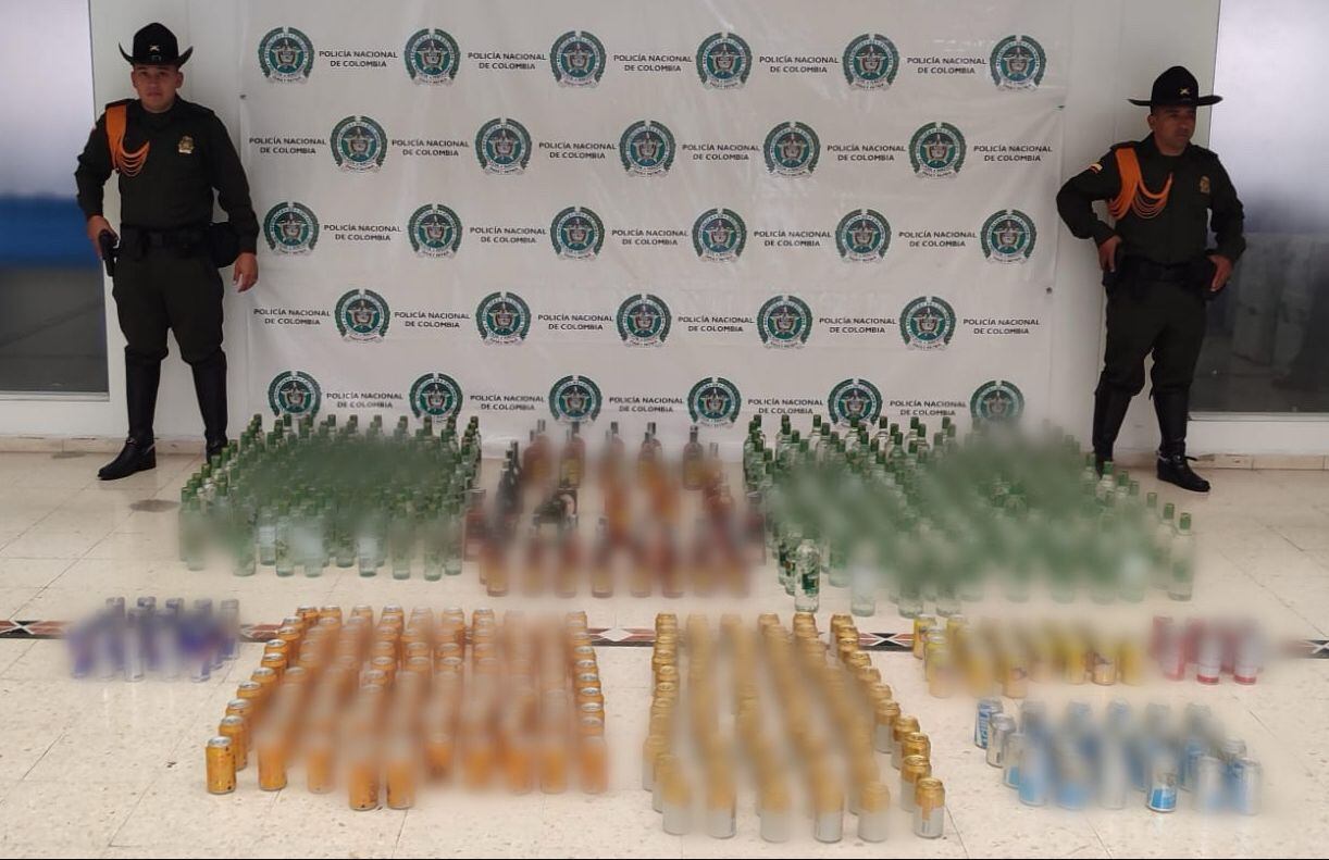 Incautación de licor adulterado | Foto: Policía