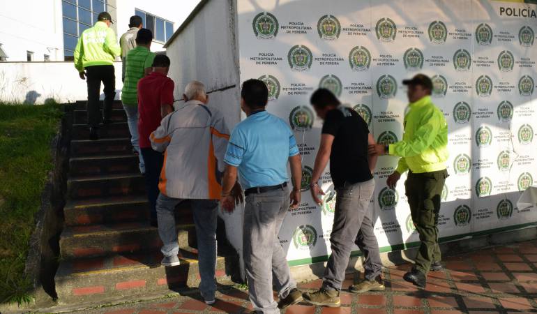 Presuntos intergrantes de una banda delincuencial
