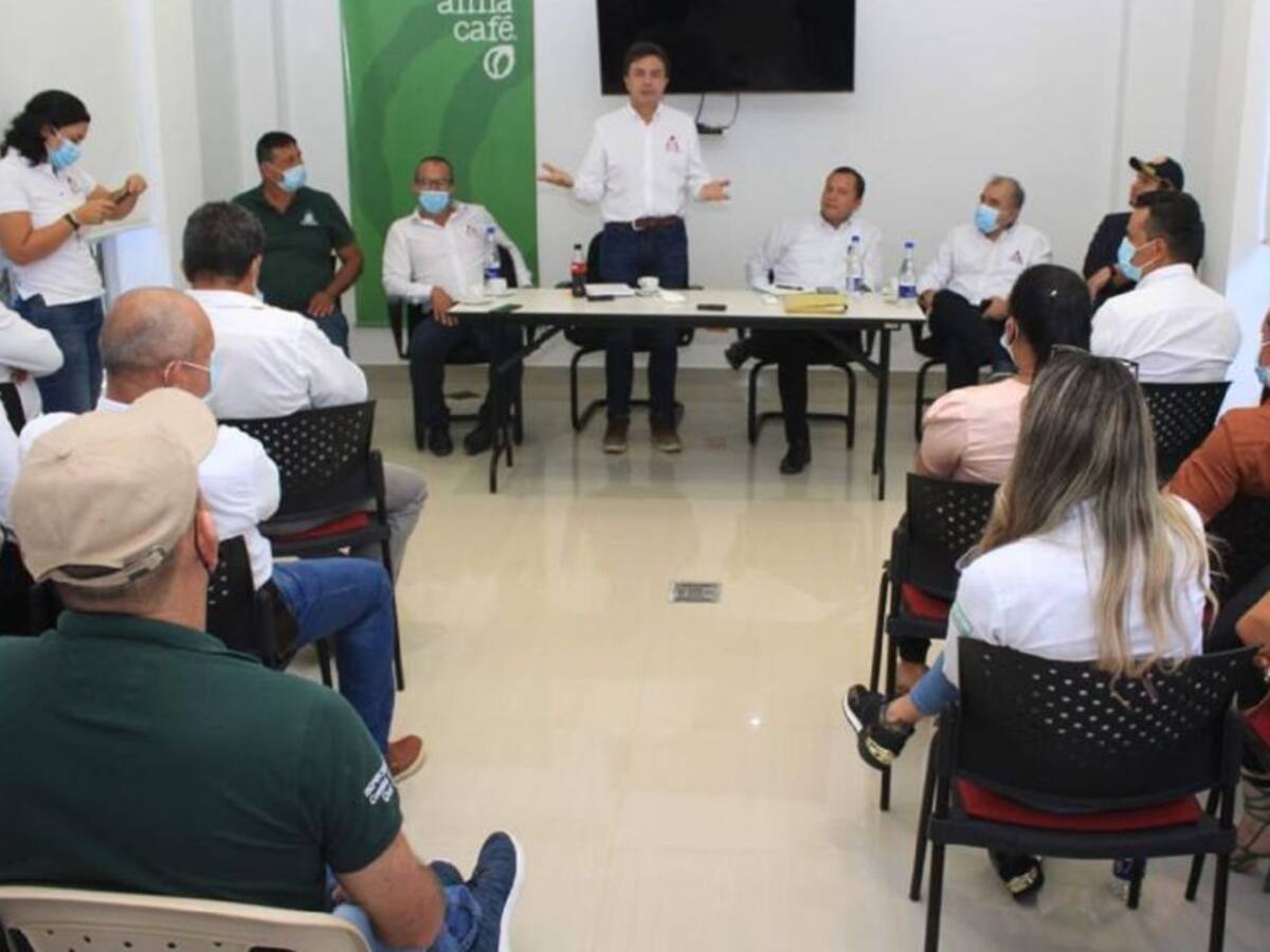 Atención a cafeteros afectados por invierno en Pitalito, Huila