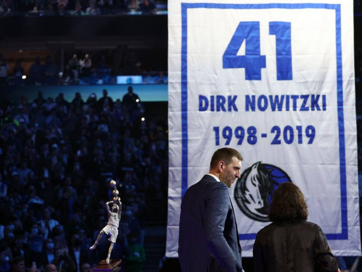 Dallas Mavericks retiran el número 41 en honor de Dirk Nowitzki