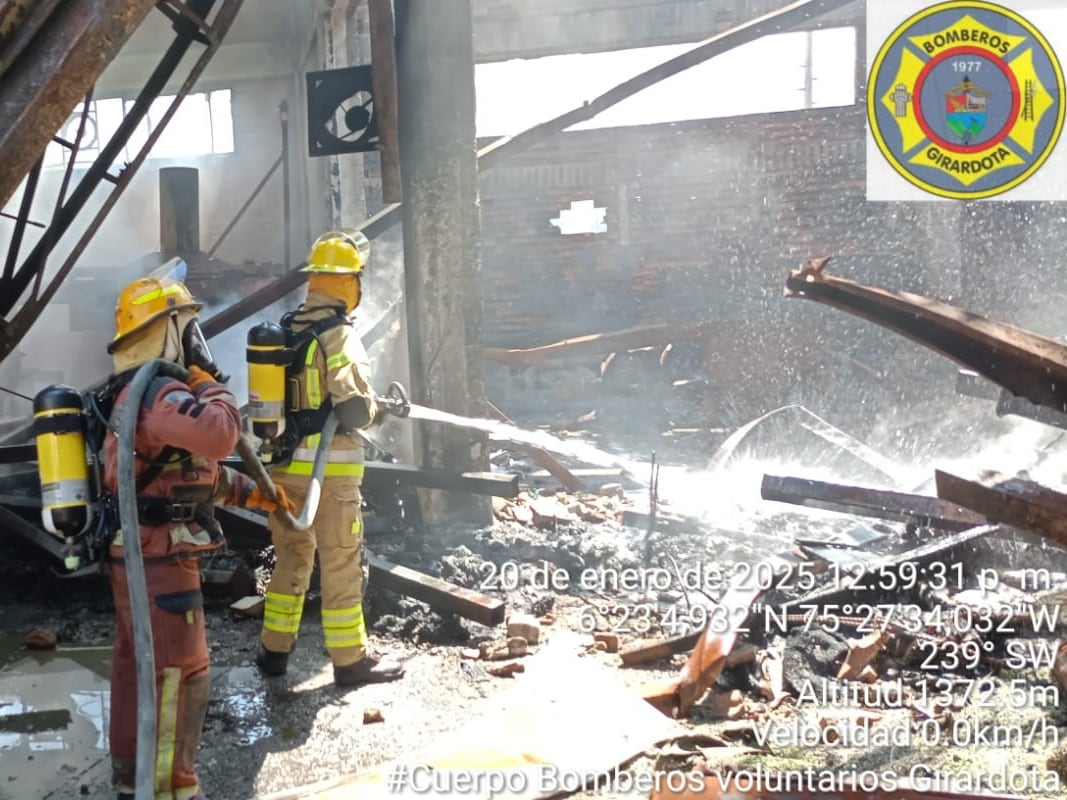 Incendio en Girardota- foto bomberos