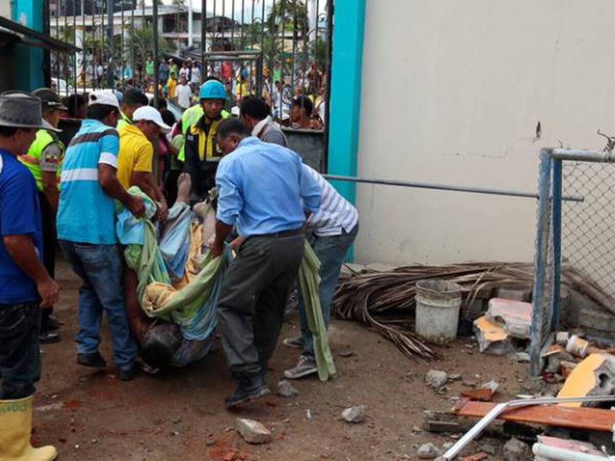 Solidaridad con Ecuador tras el terremoto de magnitud 7,8 en la escala de ritcher