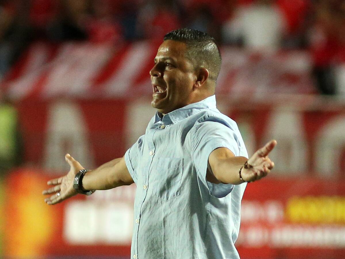 Boyacá Chicó sorprende y anuncia su tercer entrenador en lo corrido del segundo semestre