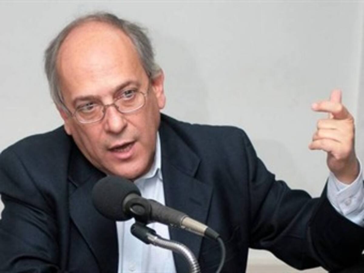 Procuraduría pidió archivar proceso contra José Obdulio Gaviria por calumnia