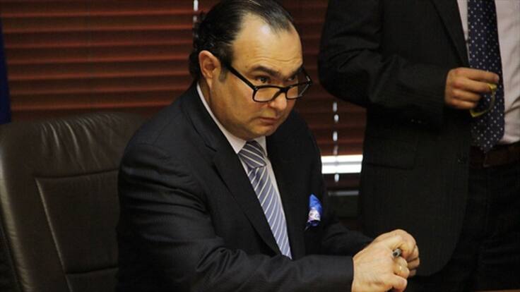 Piden investigar a Pretelt por despojo de tierras y lavado de activos