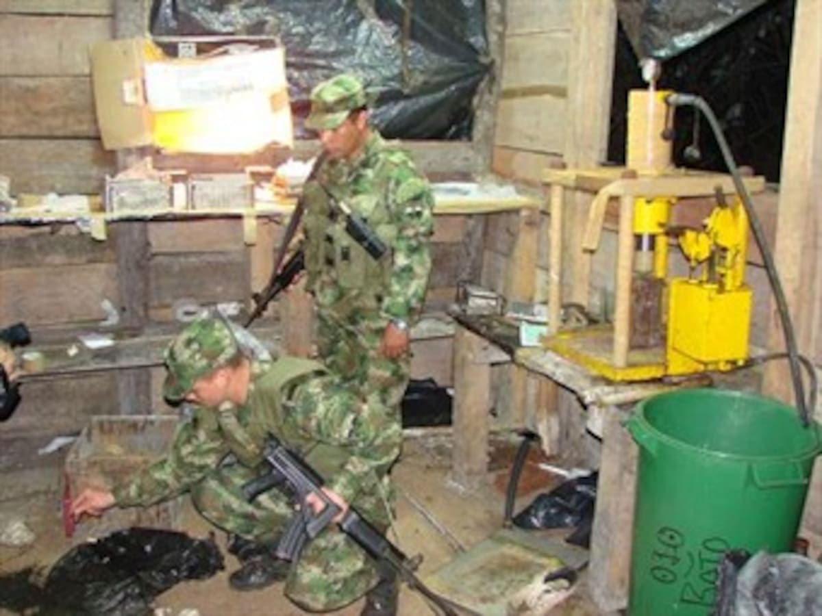 Narcotraficantes quieren volver a instalar laboratorios en Cundinamarca: Ejército