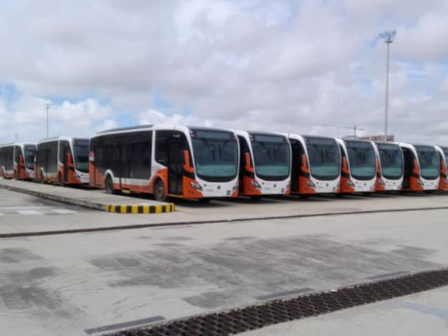 Un total de 24 nuevos buses de Transcaribe han llegado desde Pereira