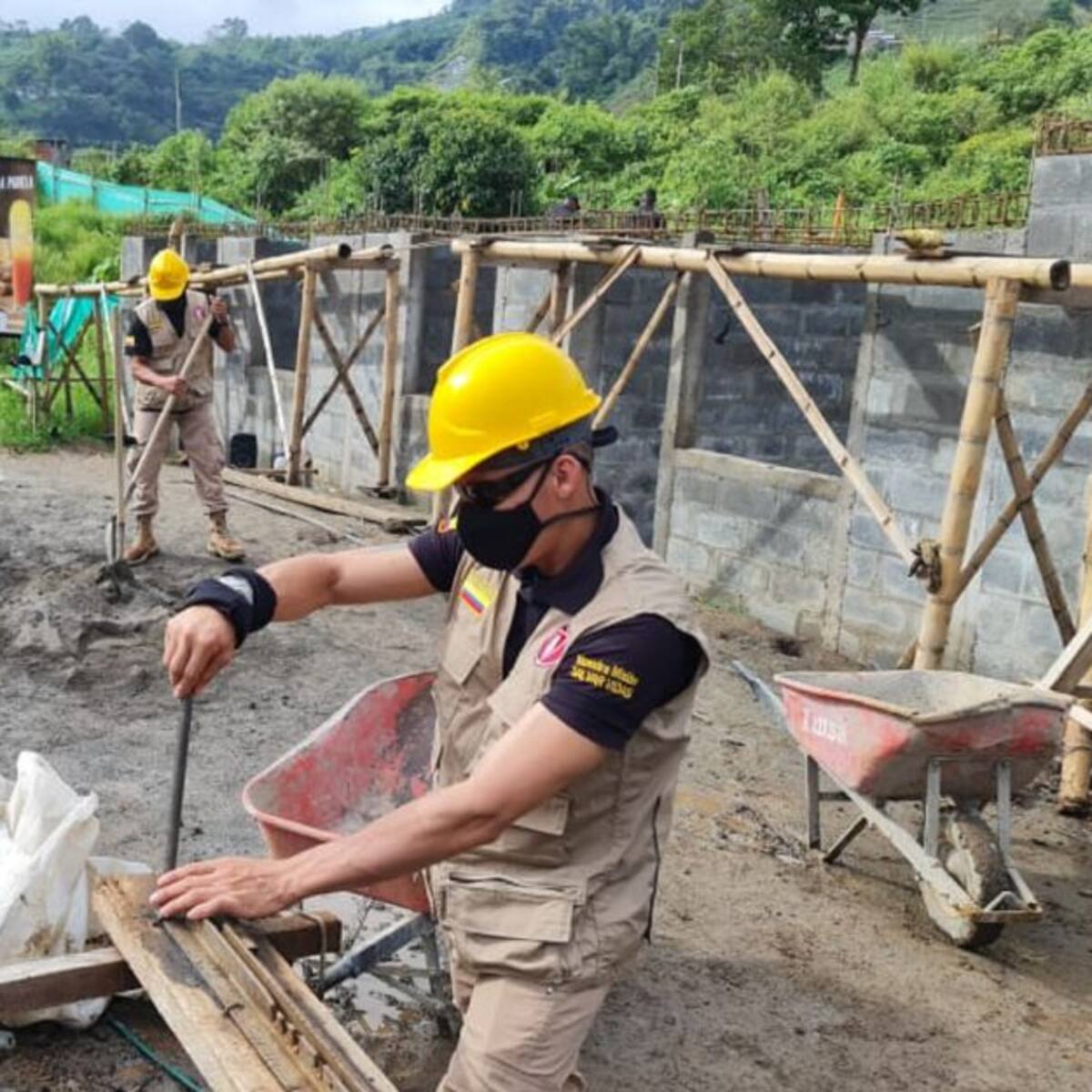 Batallón de Desminado Humanitario aporta al plan de vivienda de Caldas