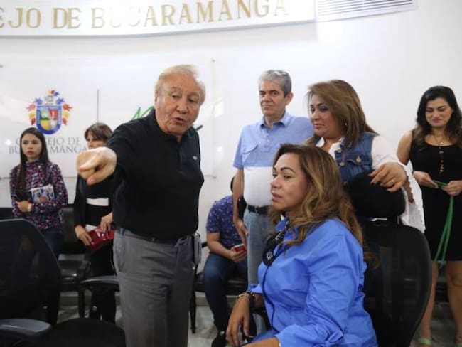 Alcalde: “Golpe a la democracia, Dictadura en Bucaramanga”