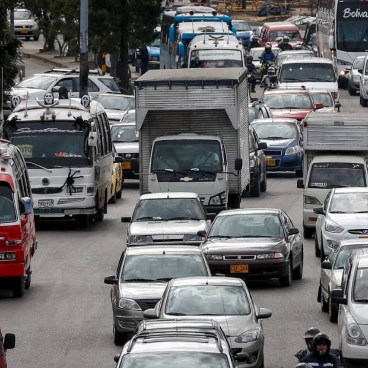 ¿Fin del pico y placa pago en Bogotá? "Hay que evaluarlo", Claudia López