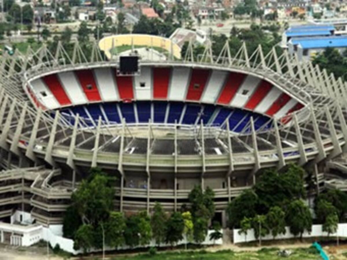 Las puertas del Metropolitano se abren para la fiesta del partido Colombia vs Bolivia
