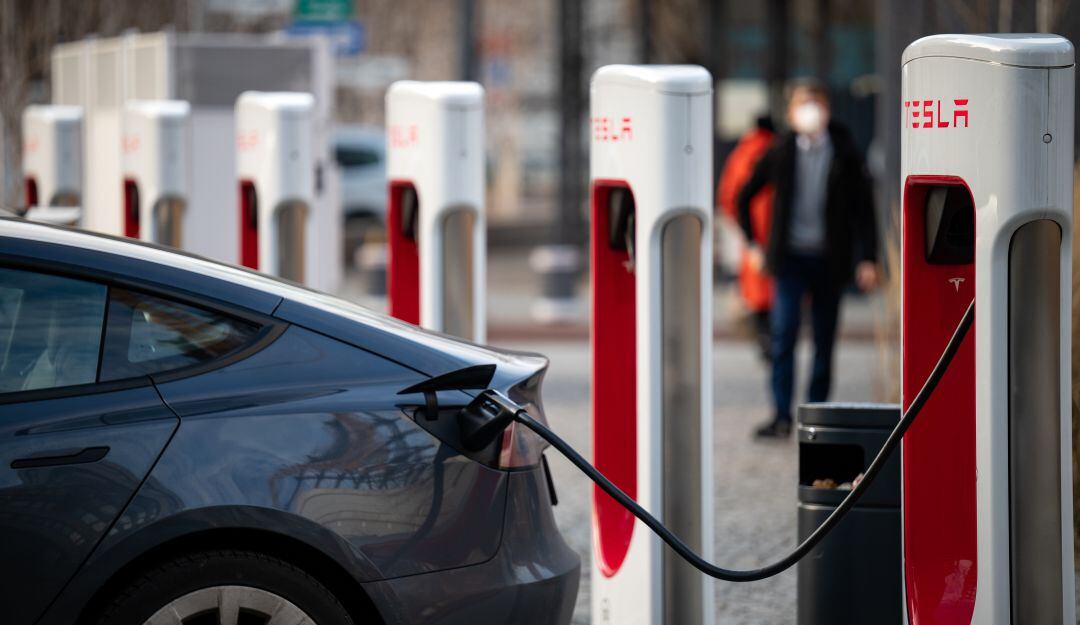 Más de 50.000 carros de la marca Tesla tendrán que ser revisados