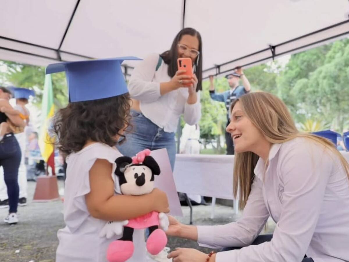 En el Quindío se graduaron 150 niños beneficiarios del programa ‘Madre Canguro’