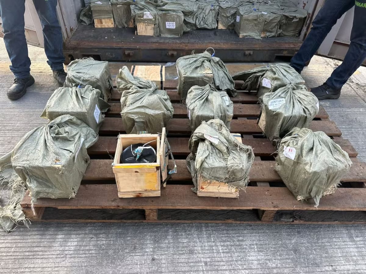 La DIAN detectó cargamento ilegal de mercurio en Puerto de Cartagena