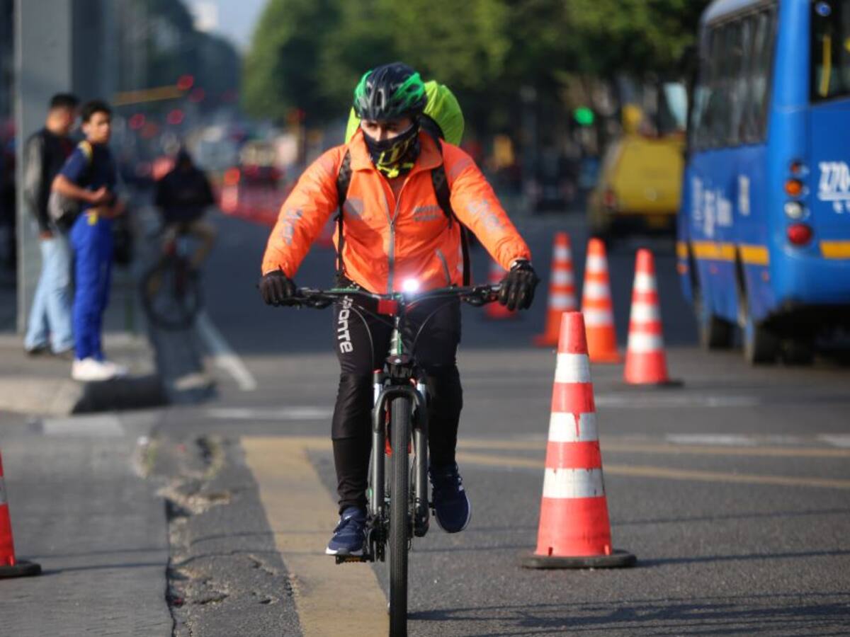 Se están robando la señalización de las ciclovías temporales